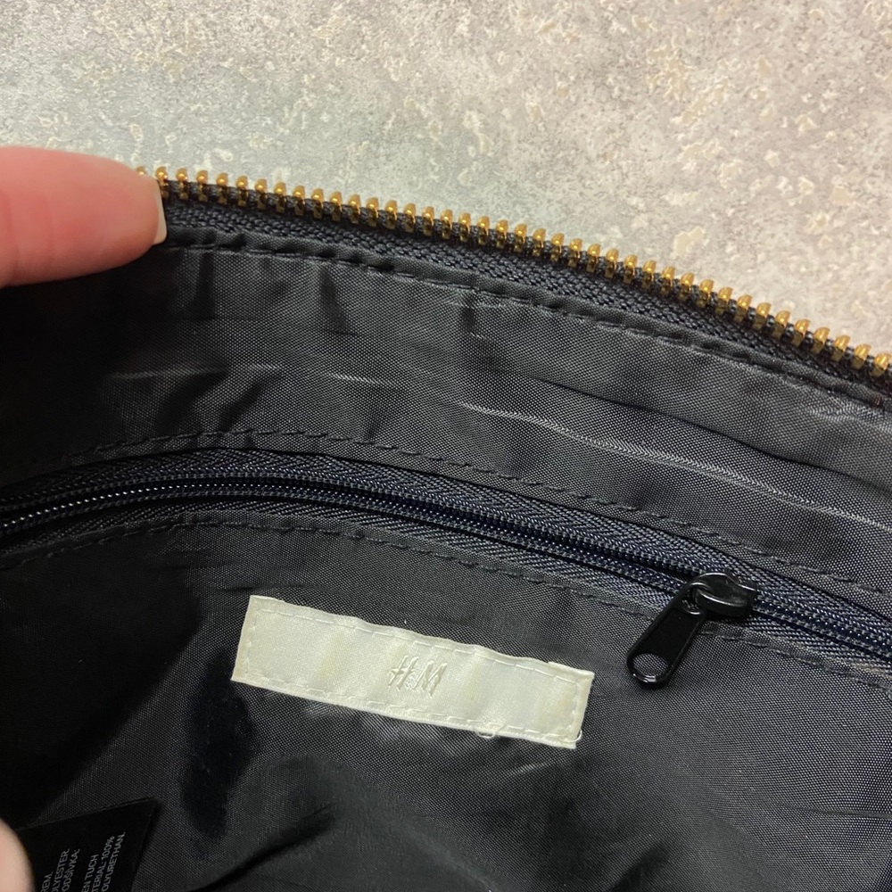 Purse - Picture 3 of 5